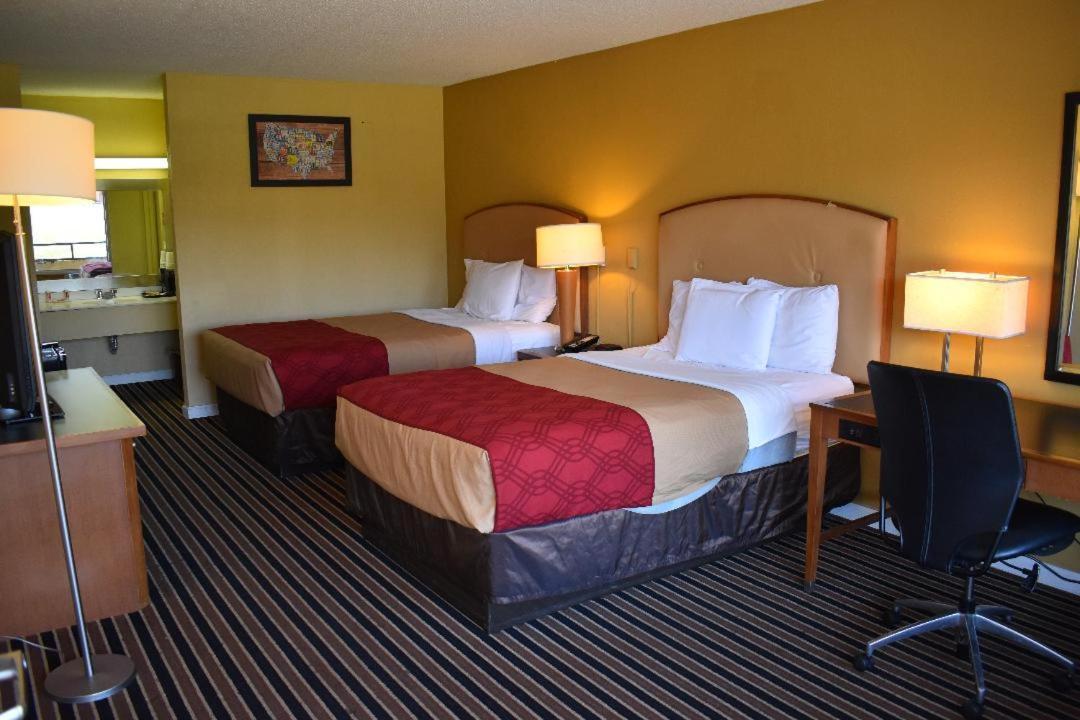Amerivu Inn-Gilbertsville Bagian luar foto