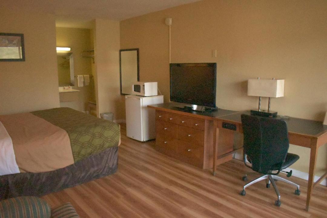 Amerivu Inn-Gilbertsville Bagian luar foto